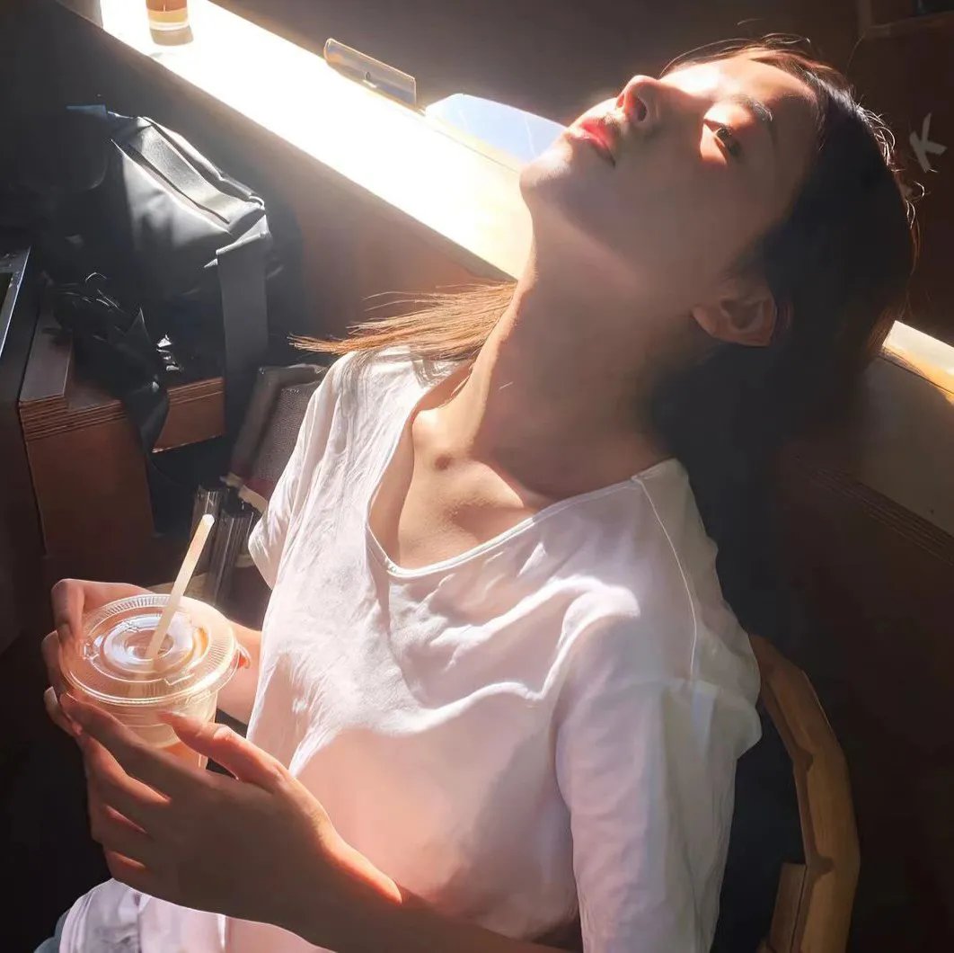 四个婚礼和一个葬礼
