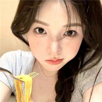 聪明的金发美女